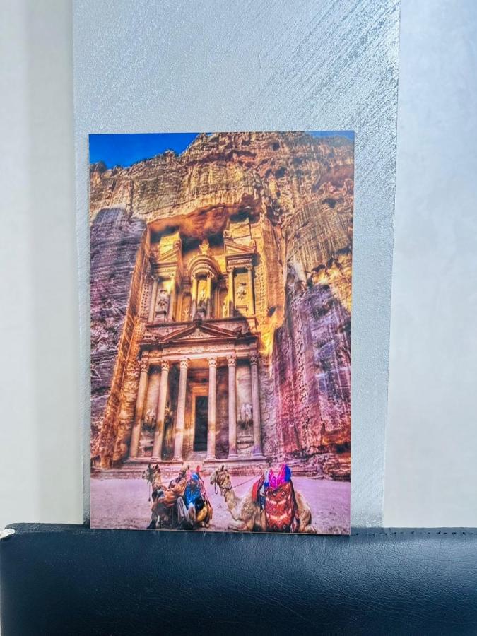 Petra Balcony Apartment 와디무사 외부 사진