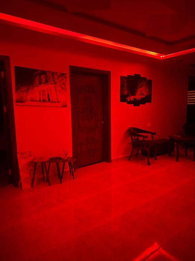 Petra Balcony Apartment 와디무사 외부 사진